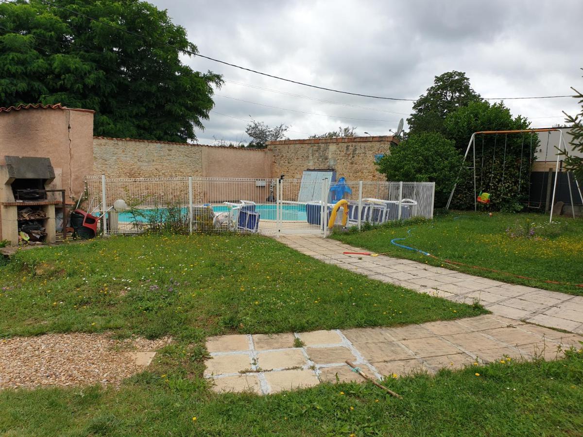 Bel Appartement T2 Climatise Avec Piscine Poitiers-Futuroscope-Creps De Poitiers Vouneuil-sous-Biard Luaran gambar